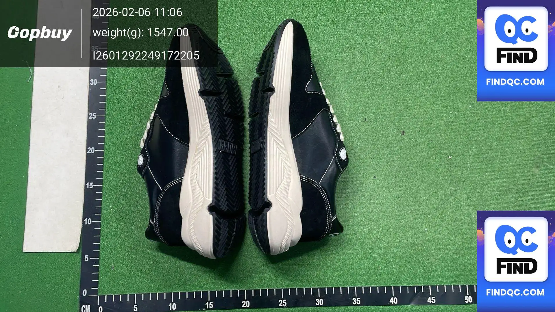 Black and white casual sneakers