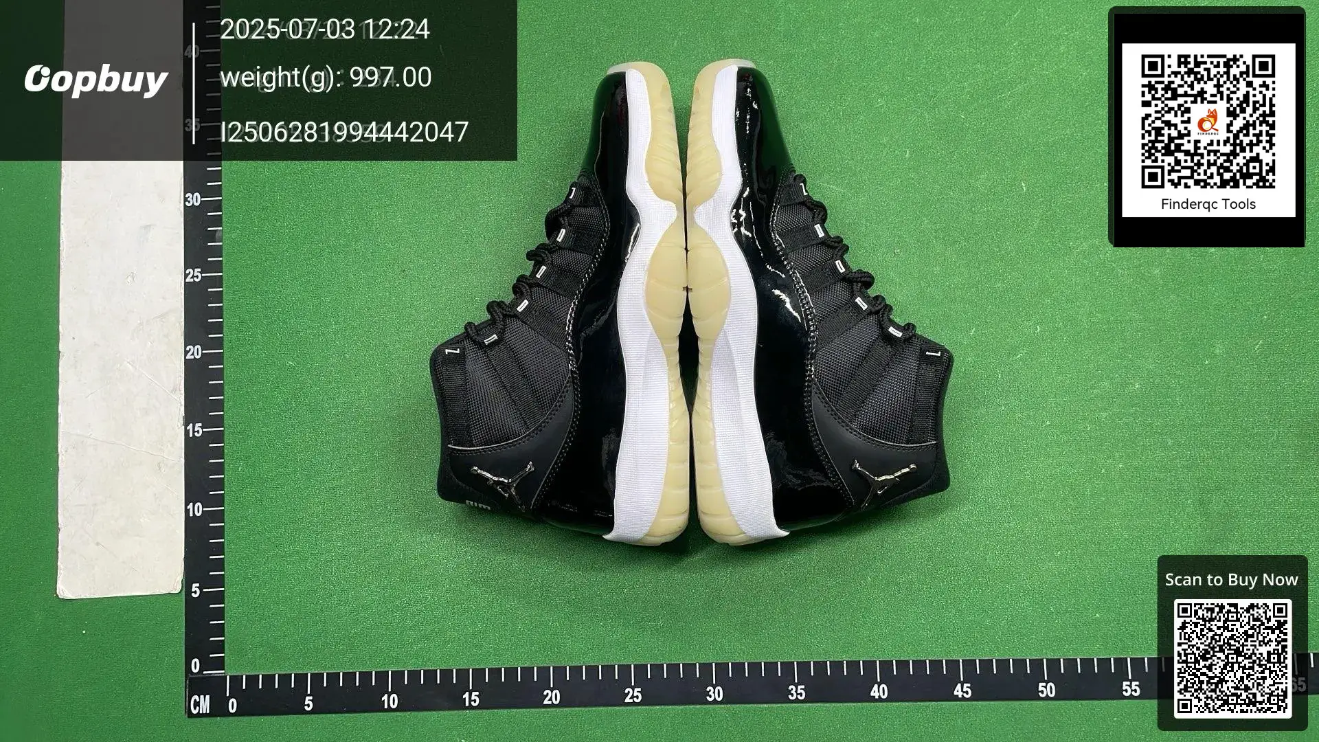 Air Jordan 11 Retro Black White