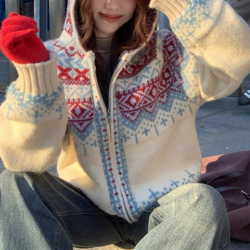 Kaning Fair Isle Hooded Zipper Knit Cardigan 2026 Autumn and Winter New Jacquard New Year Sweater Jacket Chic