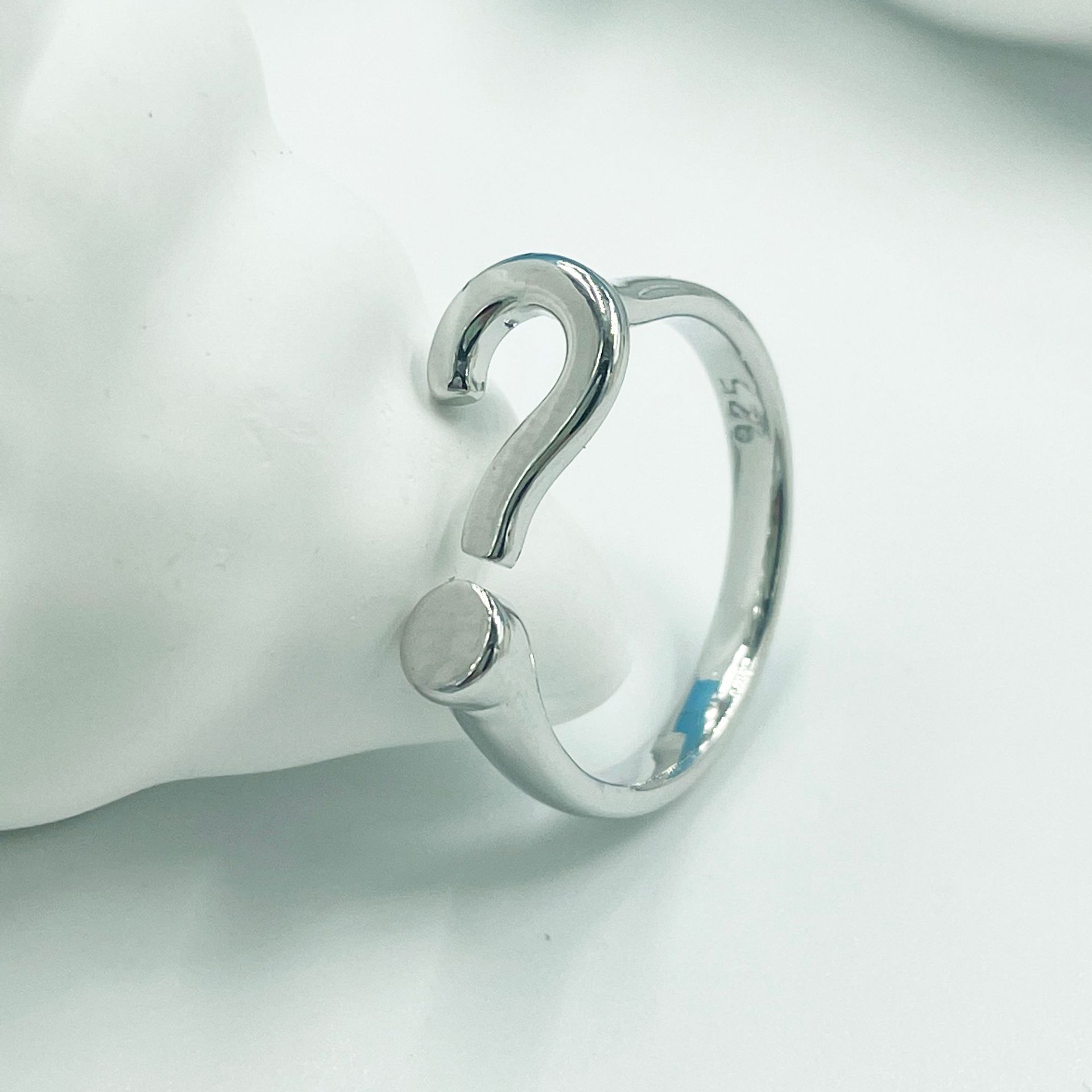 New Korean version of the question mark ring personality creative design ring female simple temperament geometric exquisite jewelry
