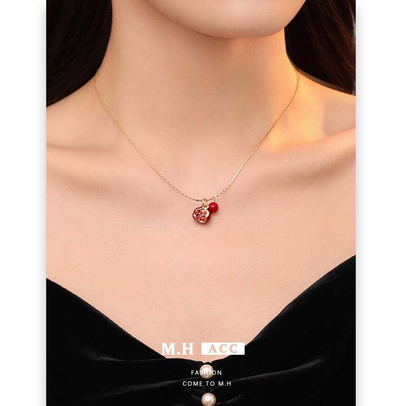Angora Red Pomegranate Necklace Sweater Accessories High Sense Elegant Clavicle Chain Fashion Commuting Resin Thin Chain Pendant