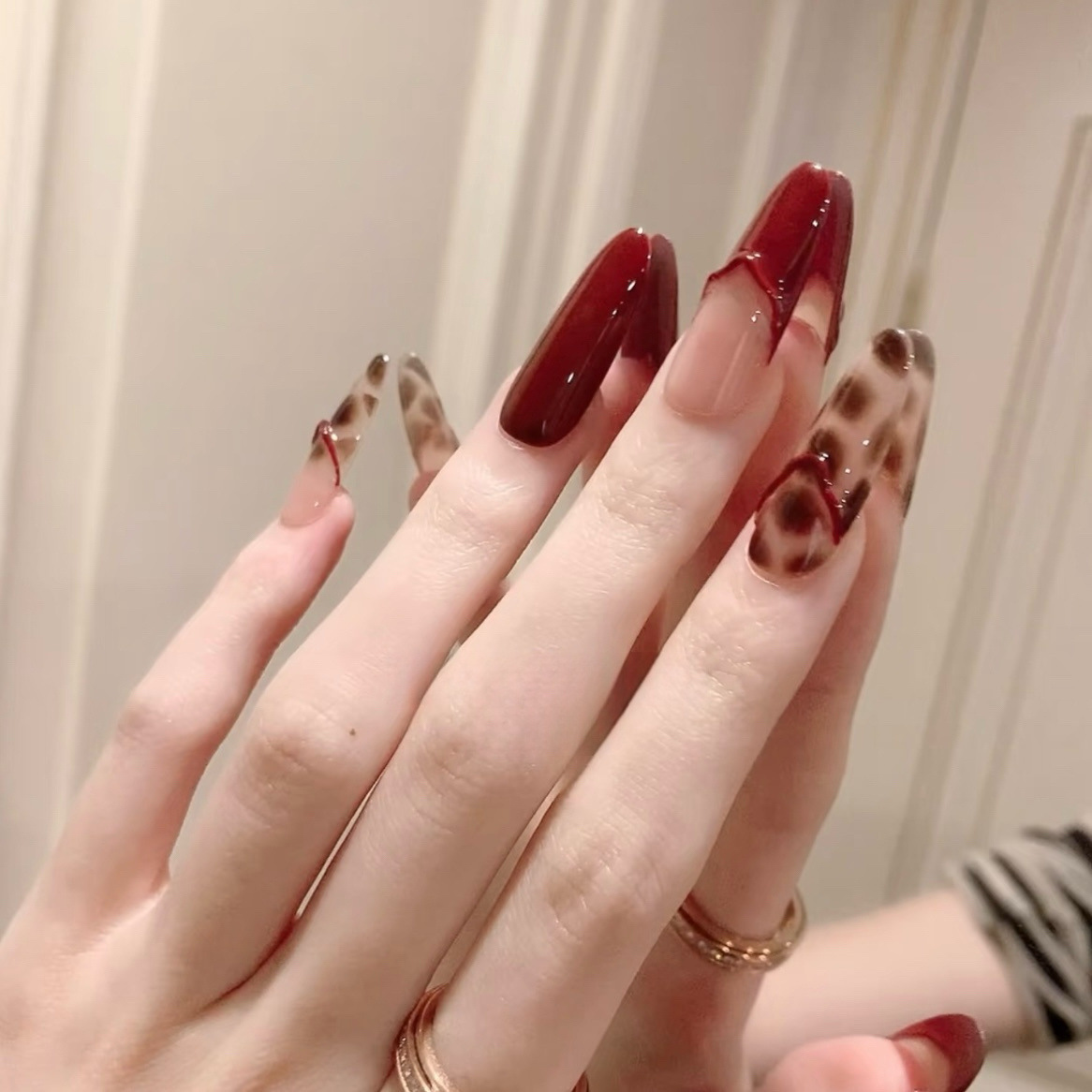 [Old Leopard Print] Purely Handmade Wearable Long Nails for Princess and Royal Sister Manicure Wholesale Nail Art Patch Fake Nails