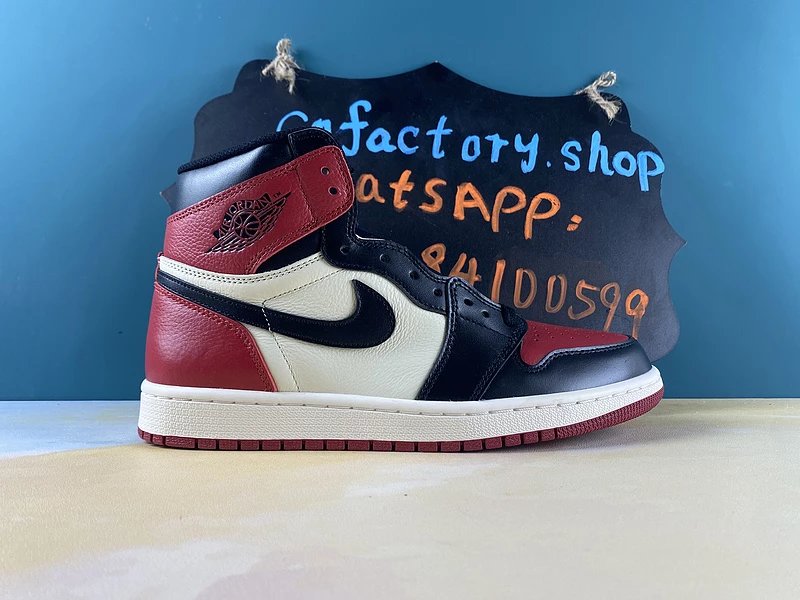 H40CN Jordan 1 Retro High Bred Toe-555088-610