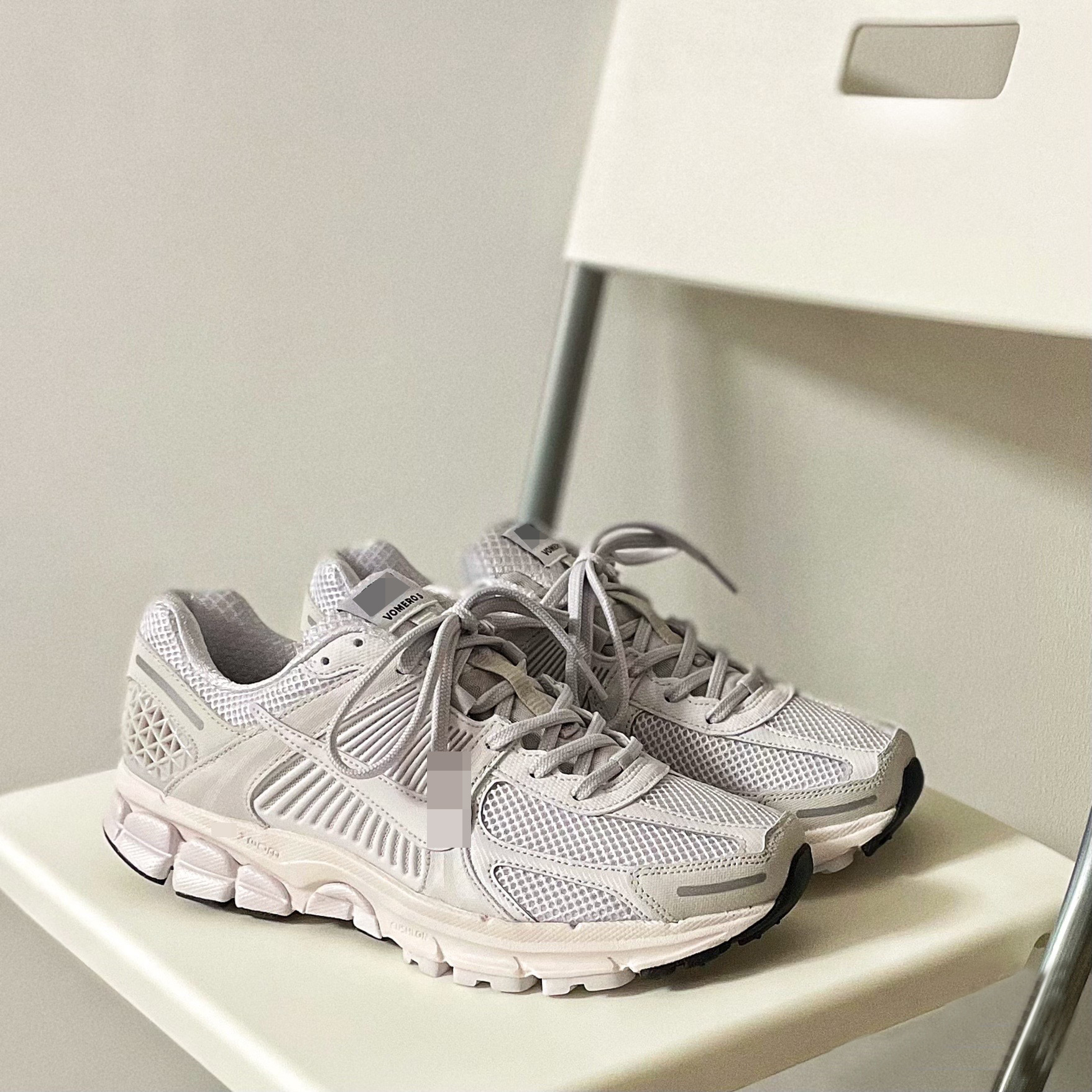 Putian Pure Original High-End Version Vomero 5 "Oatmeal Tone" Vomero 5Th Generation Retro Sports Jogging Shoes