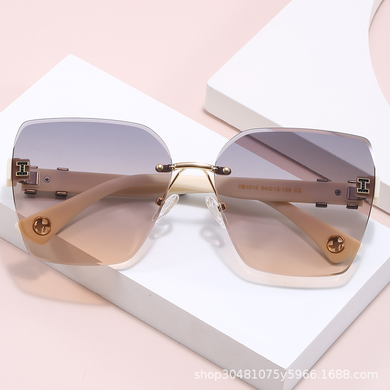 2024 new European and American frameless H square fashionable sunglasses women's anchor live broadcast same glasses UV protection