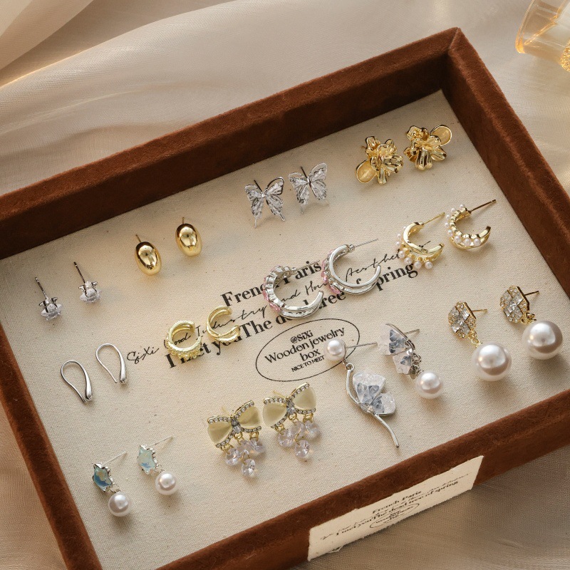 2026 Yiwu Wholesale Earring Supply for Stalls, High-End Exquisite Earrings, Stylish Earrings for Students and Best Friends
