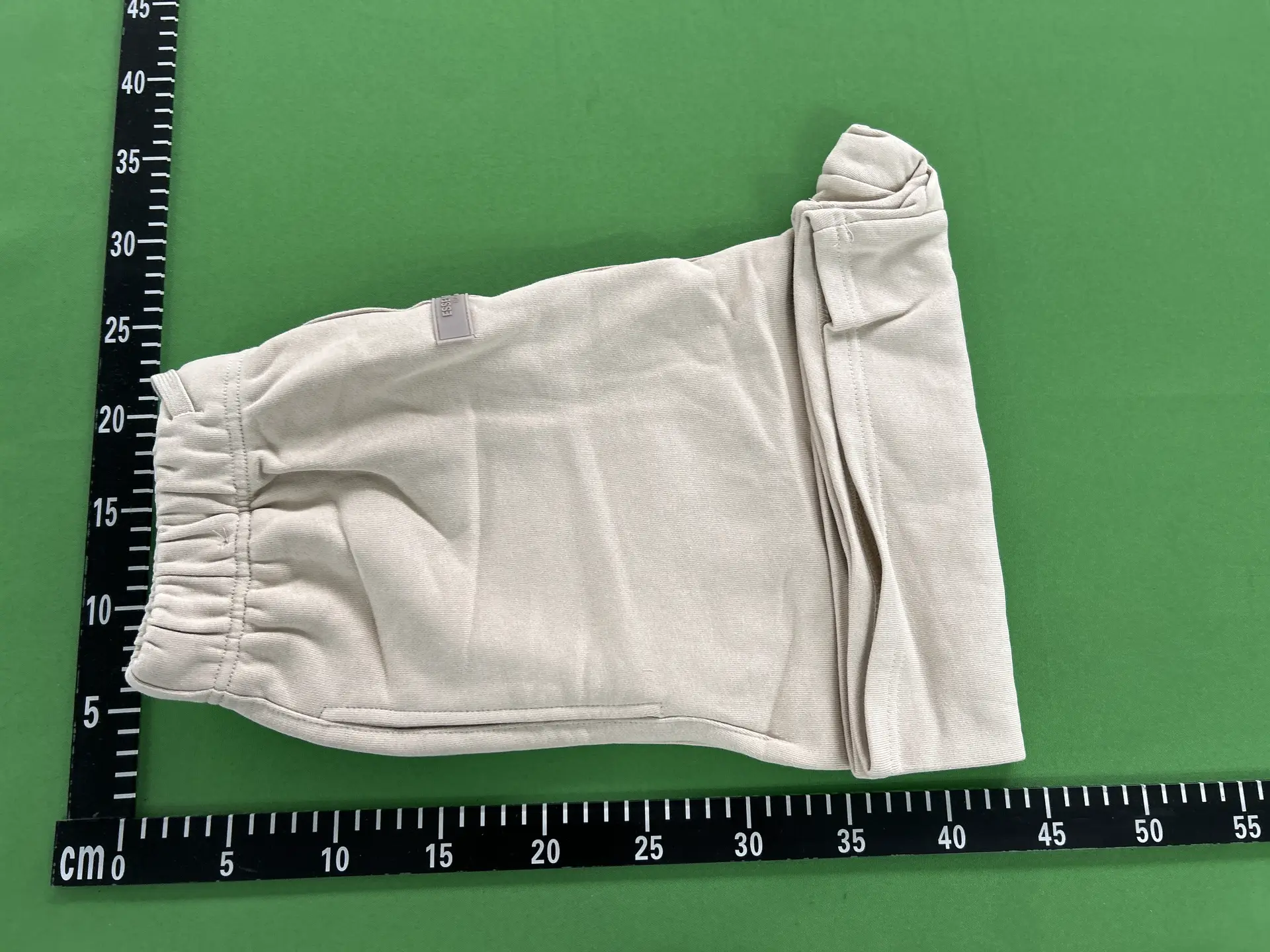 ESSEN-TIALS Short