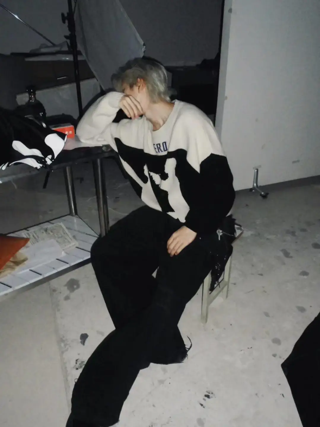 Erd24Ss Wave Silhouette Portrait Destroyed Sweater Melancholy Rich Second Generation Knitted Sweater
