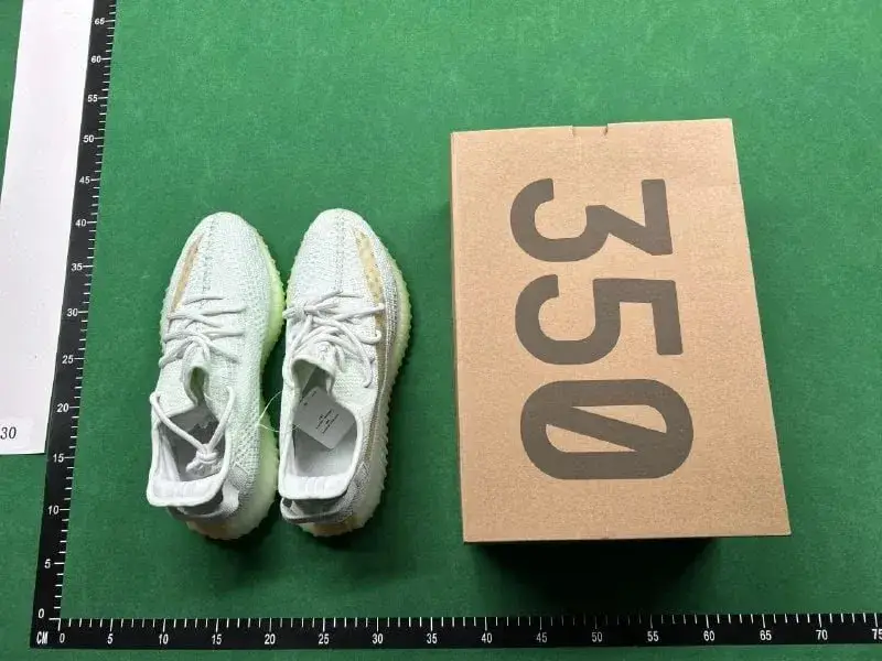 y*e*y 35*0 v2