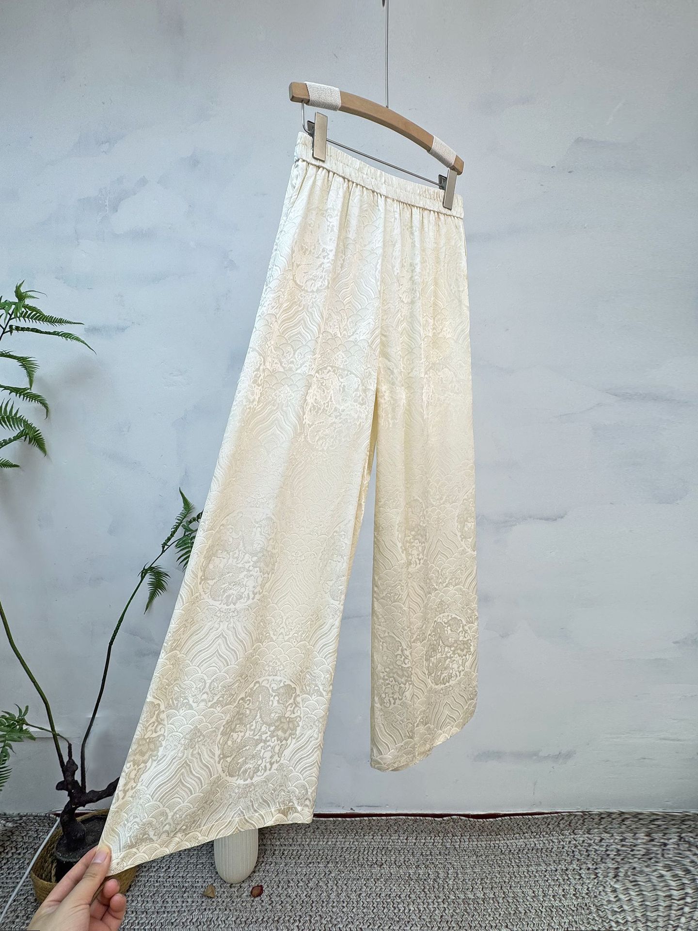New Chinese Style Satin Jacquard Straight Pants for Women 2025 Summer New Elastic High Waist Pants Simple Cool Casual Pants