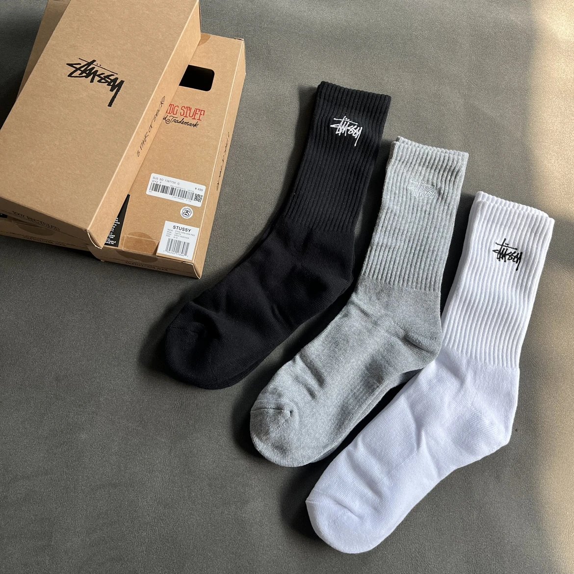 Thick [overseas authentic] Stussy Stussy solid color embroidered logo high socks classic men's and women's socks 3 pairs of thick towel socks autumn and winter in the tube skateboard socks men's and women's couples fashion brand socks Stussy cotton socks