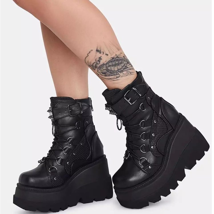 Demoni platform boots 2022 new dark gothic punk Street ankle boots women European and American plus size Martin boots