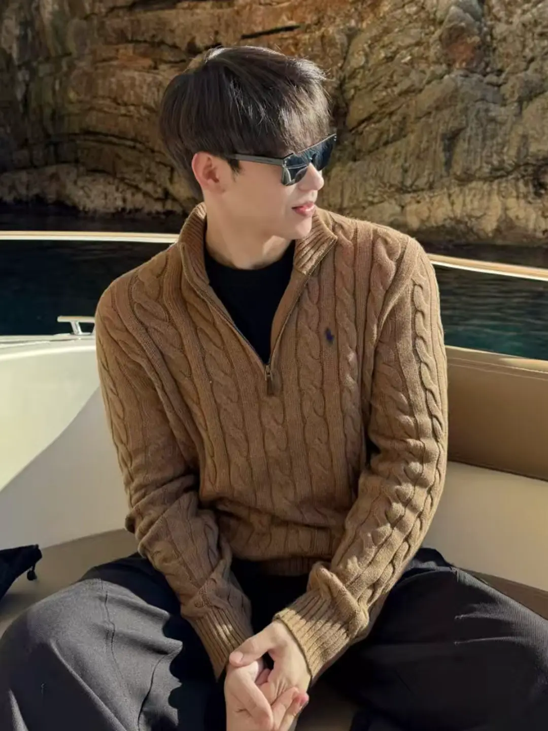 Men's Autumn and Winter American-Style Half-Zip Knit Sweater with Horse Embroidery, Cable Knit Pattern, Stand Collar, Can Be Worn as an Outer Layer or as a Base Layer