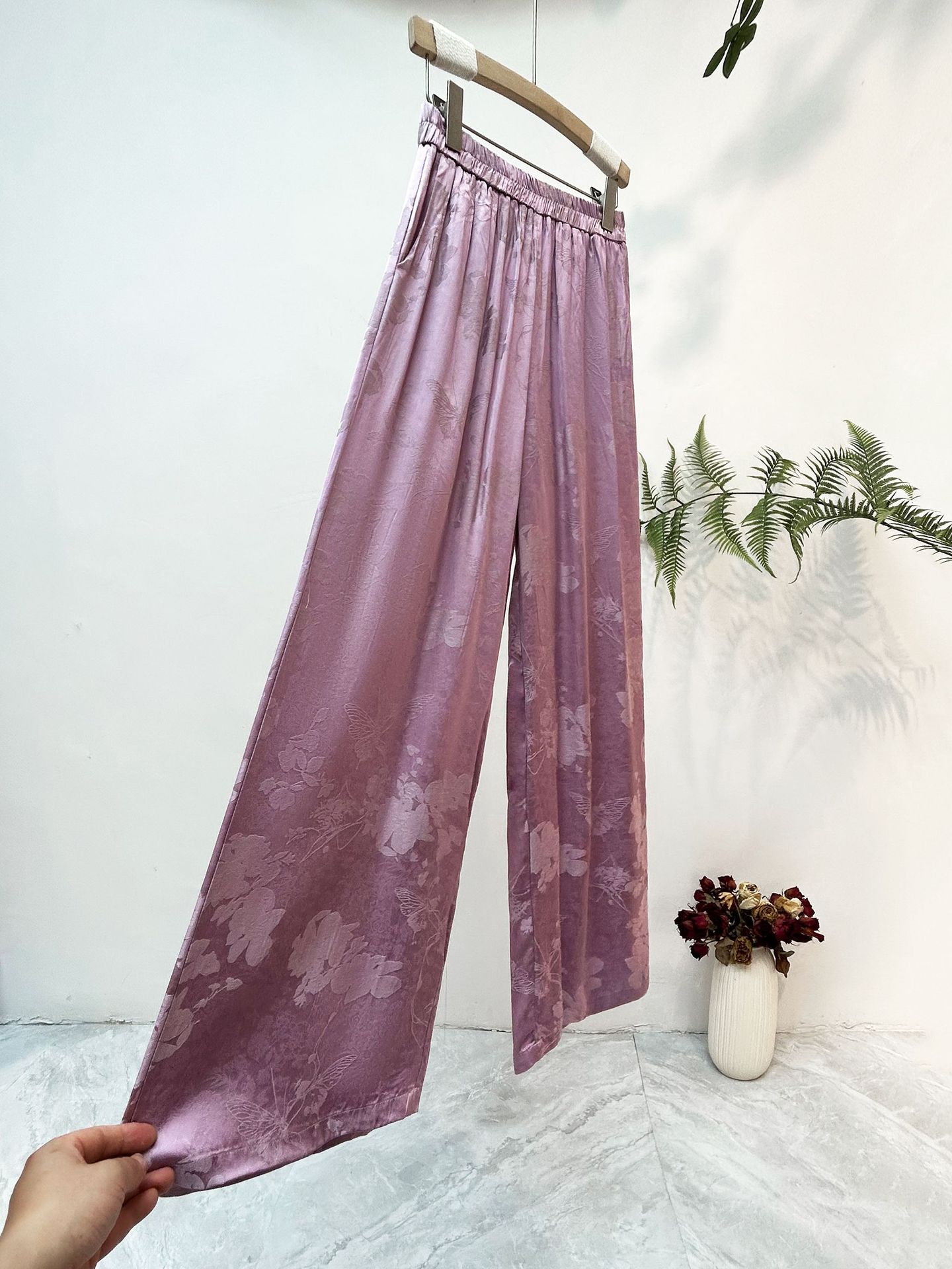 New Chinese-Style Retro Satin Jacquard Straight-Leg Pants 2026 Summer New Rayon Breathable Pants National Style Wide-Leg Pants for Women