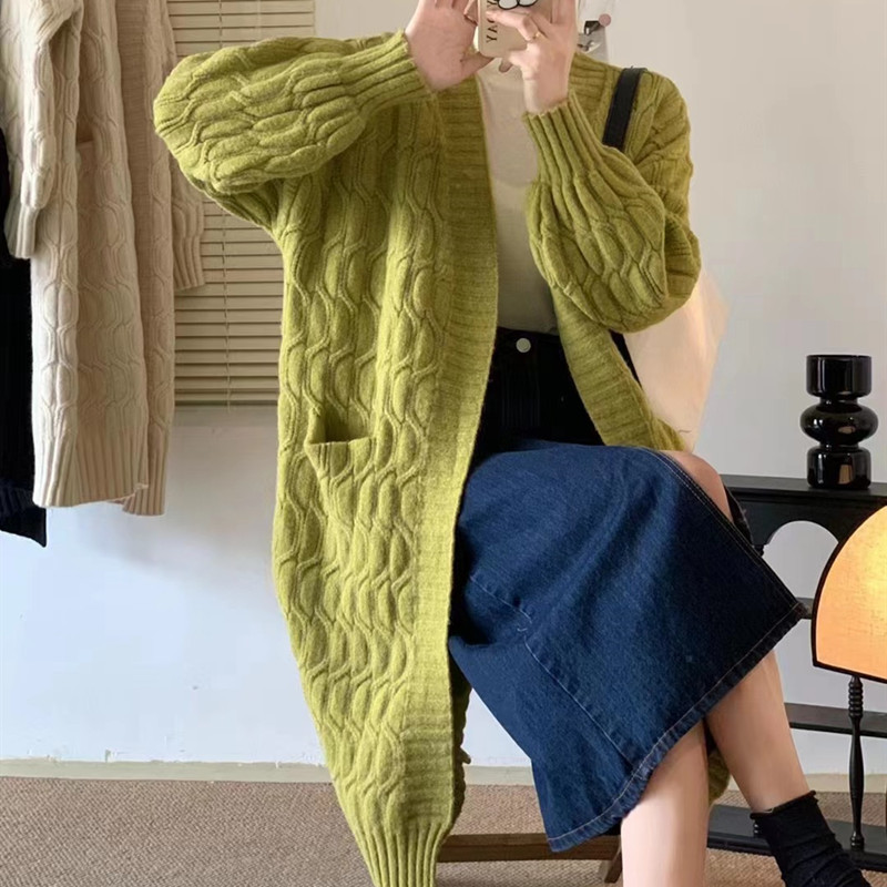 Korean style high-grade soft glutinous twist loose mid-length lazy style design coat niche sweater sweater for women