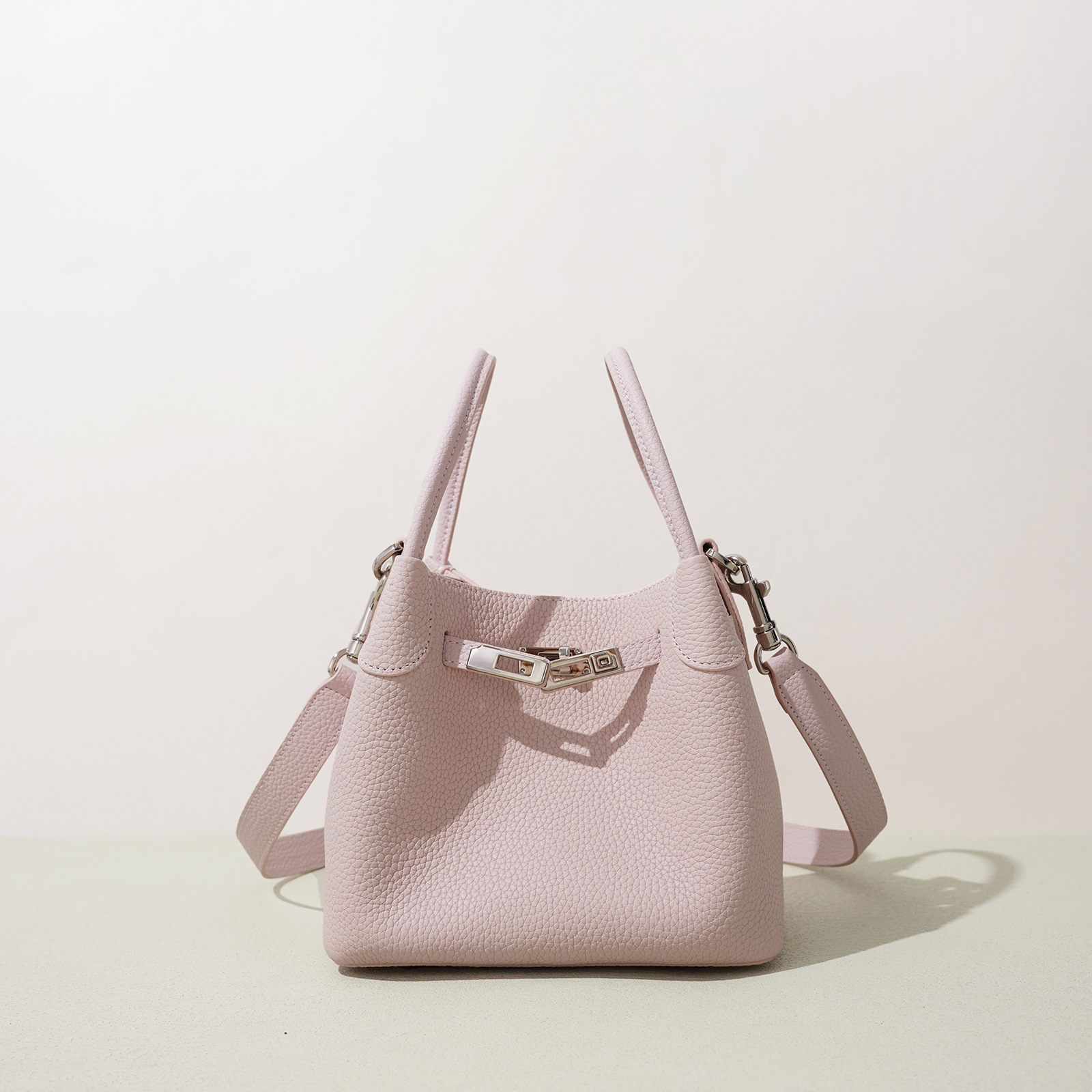 2026 New Morning Style Leather Women's Bag, Single Shoulder Crossbody Underarm Bag, Bucket Bag, Commuter Kelly Bag