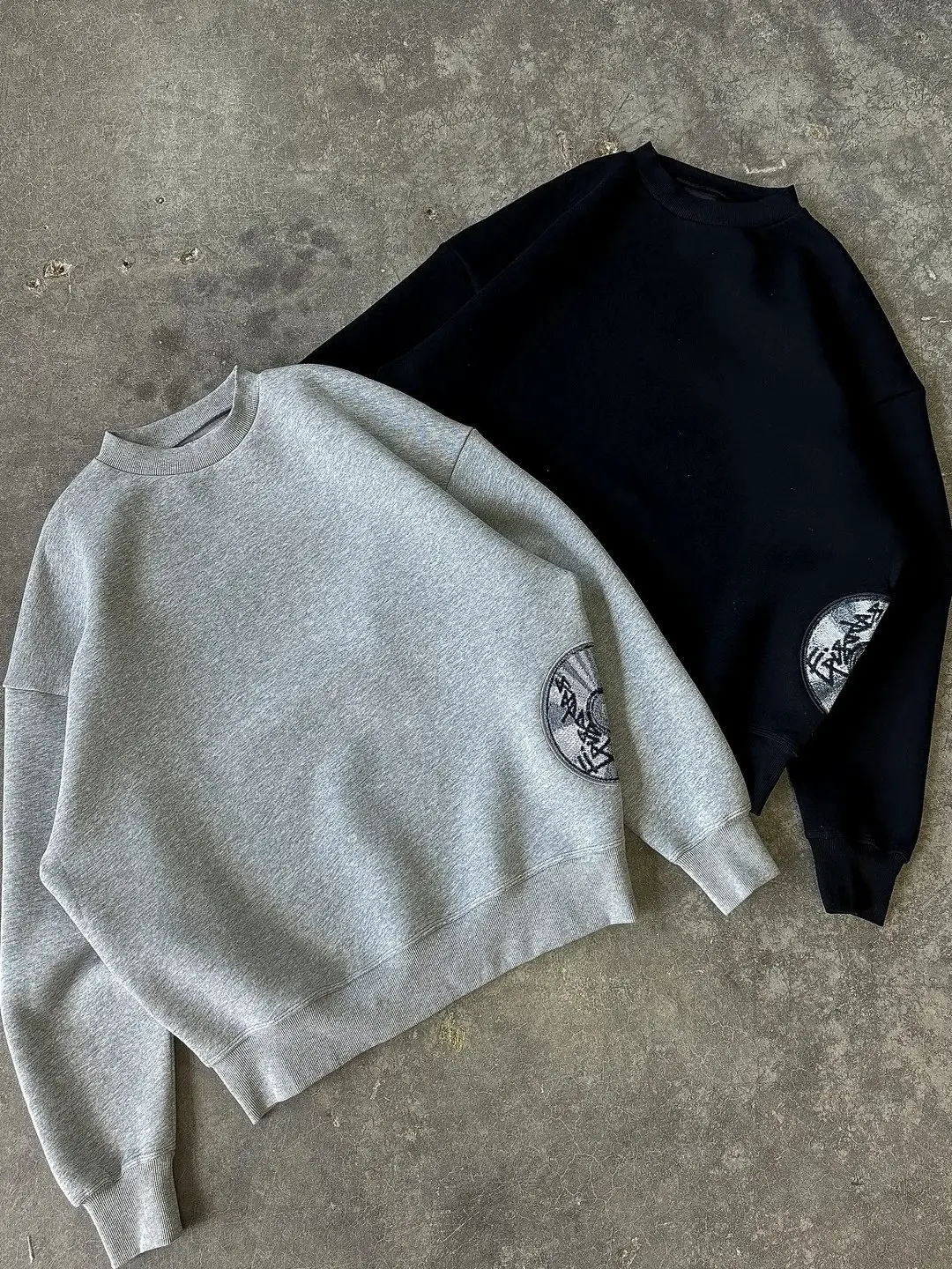 Long-sleeved T-shirt, sweatpants, stylish sweatshirt