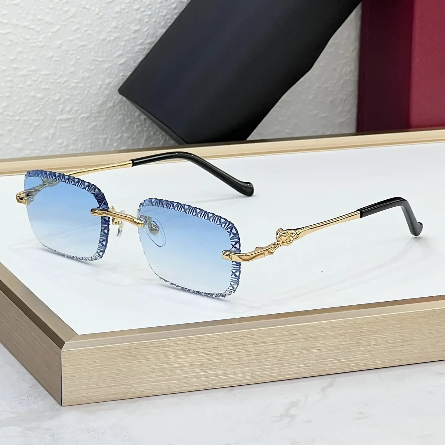 Cross-Border New Light Diamond Cut Edge European and American Fashion Ct Home Leopard Head Frameless Square Holiday Sunglasses for Men and Women