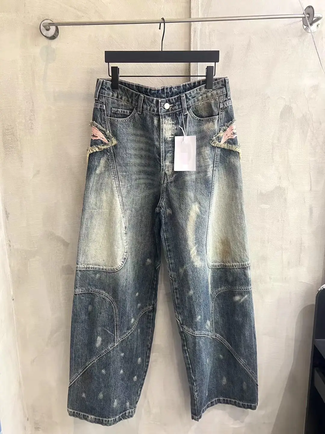 Ceiling ac style Netroots American butterfly badge embroidery do old splash ink baggy jeans men and women with the same models