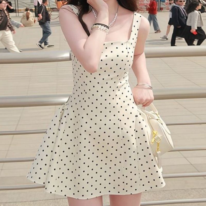 Treasure-Style Vintage Polka Dot Short Dress for Women, New Summer Vacation Style, Strapless Tie-Waist Slimming Dress