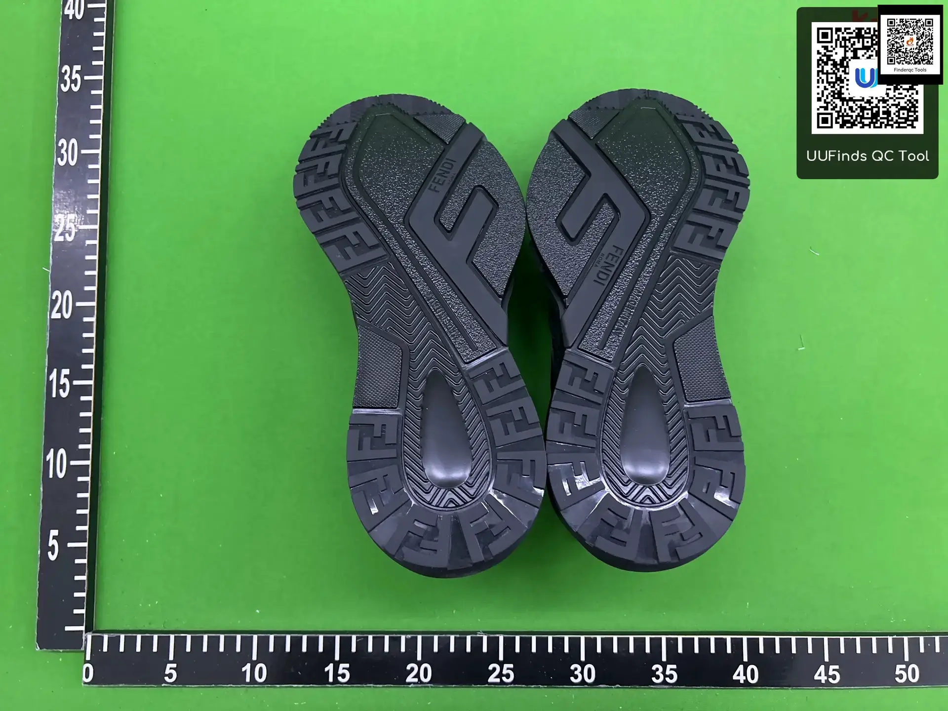 European Station Spring and Summer New Luxury Trendy Brand Casual Shoes Fashionable Breathable Mesh Cover Feet sneaker Fast Hand Shake Tone