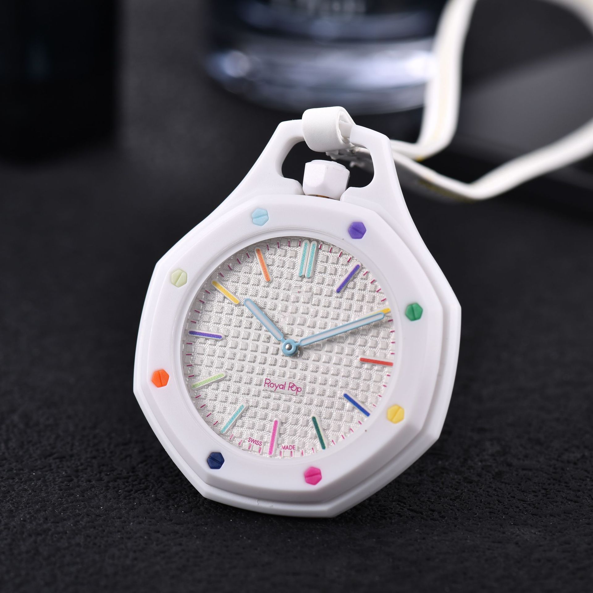 2026 Aliexpress Dunhuang Hot-Selling a Collaboration Fashion Trend Quartz Pocket Watch Factory Wholesale Deck Style