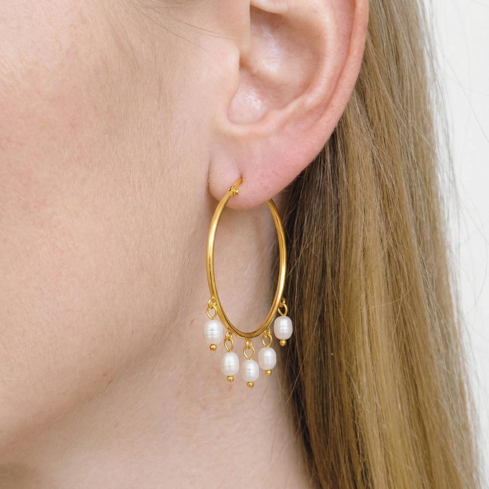 Elegant and Minimalist Cross-Border Style Exaggerated Natural Freshwater Pearl Earrings with a Light Luxury and High-End Vintage Feel for Women