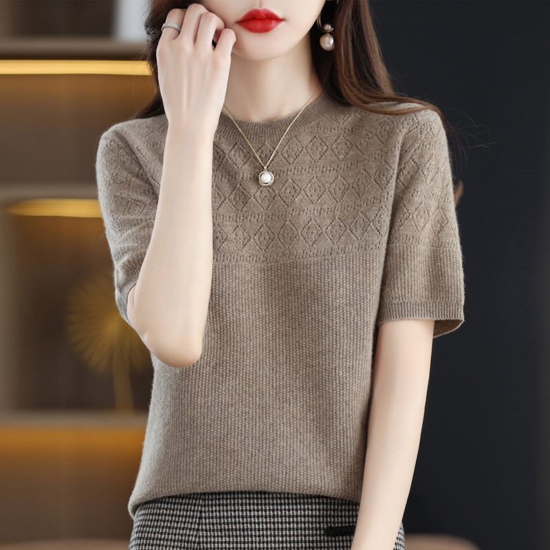 Hollow Inner Short-Sleeved Pullover Knitwear Autum Women's Jacquard Bottoming Knitwear Round Neck New Style 2023 Loose Beige