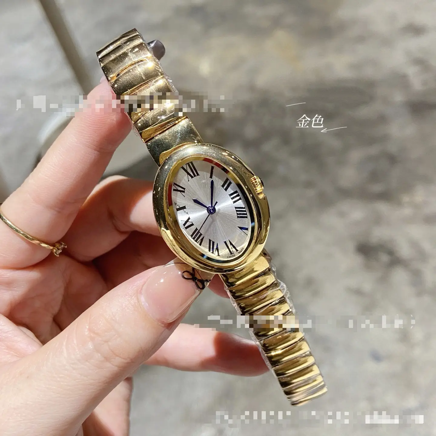 Car new quartz ladies watch small gold bracelet bathtub oval diamond Roman elegant