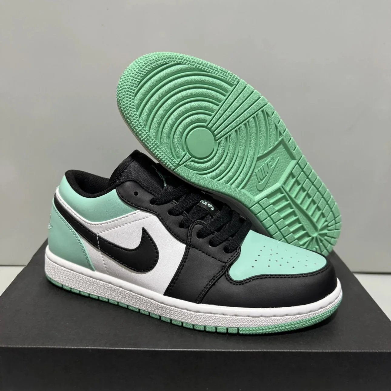全头层纯原 aj1薄荷绿 耐克aj1板鞋 乔1低邦篮球鞋 Jordan Air Jordan 1 Low 蒂芙尼配色舒适百搭日常 低帮 复古篮球鞋 男款薄荷绿aj1蒂芙尼绿 25新款aj1白绿男鞋女鞋
