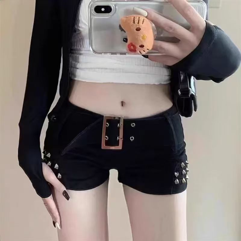[Free Belt] Retro American-Style Studded Low-Waist Denim Shorts for Women, New Spring and Summer Slim-Fit Black Shorts