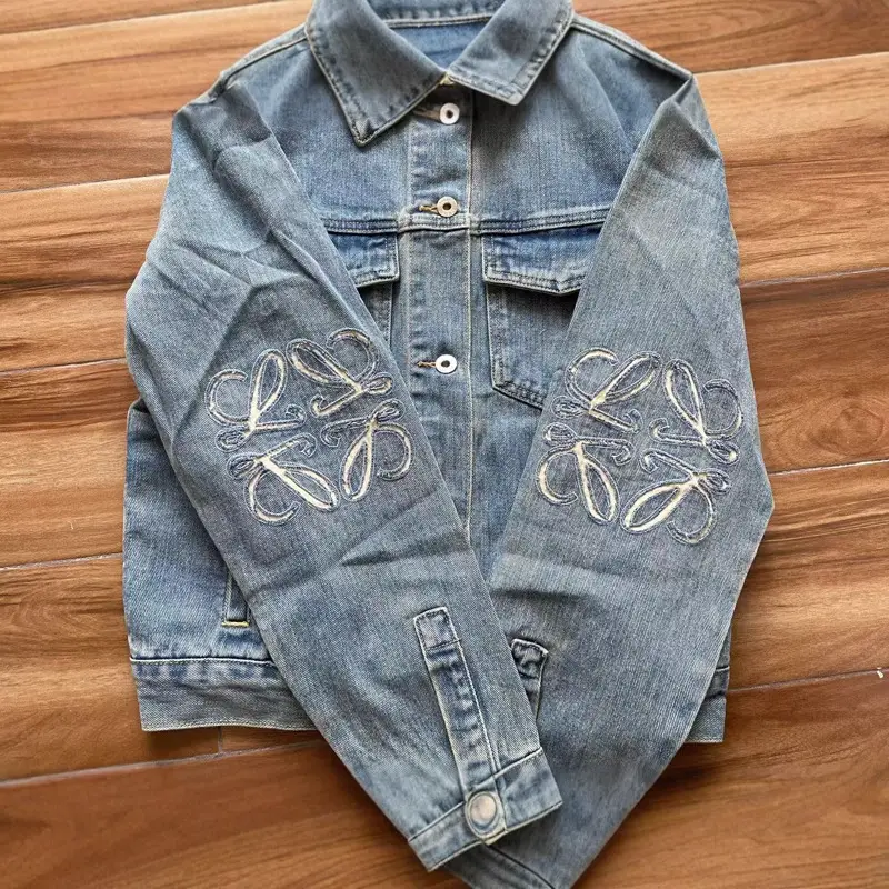 Early spring new LO Luo yi hollow patch embroidered LOGO super versatile ladies Denim coat/jacket