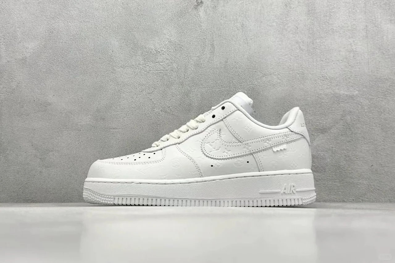 Louis Vuitton x Nike Air Force 1