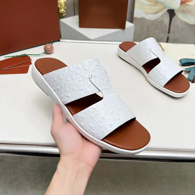 Foreign Trade Europe Station 2024 Summer New Genuine Leather Shops Men's Outer Wear Beach Flat Sandals Large Size Shoes