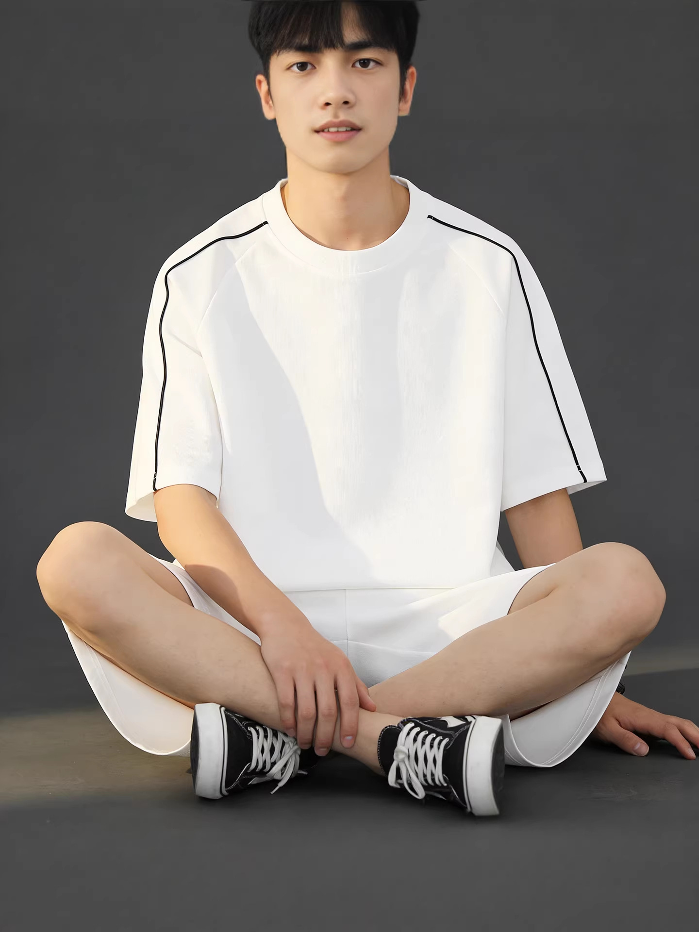 2026 Summer New Casual Sports Suit for Men 260g New Oxygen Cotton Striped Fabric Round Neck T-Shirt Shorts Set