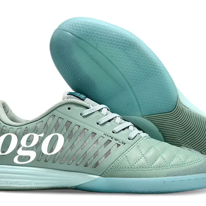 Putian manufacturers wholesale cross-border professional competition indoor and outdoor five-person broken nails flat IC low-top men's and women's football shoes