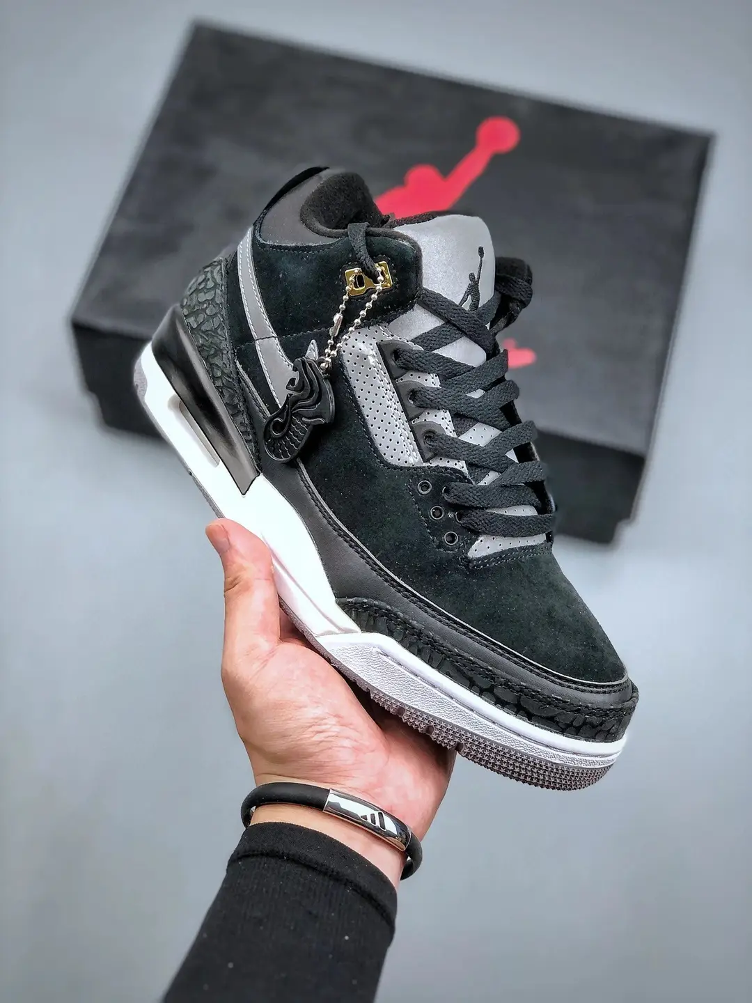 Spot head layer cowhide Nike Air Jordan 3 Tinker "Black Cement" Michael Jordan AJ3 generation of mid-top retro casual sports culture basketball shoes "black and white manuscript 3M reflective hooks" solid color tumbled fur splicing fiber leather upper material # meticulous