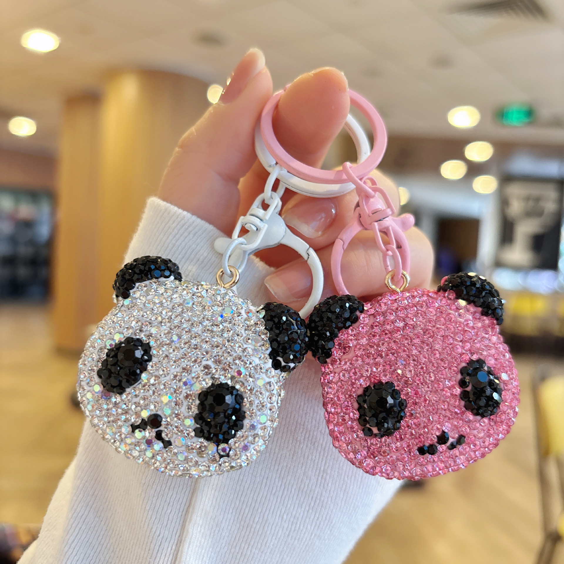 Creative Chinese-Style Double-Sided Rhinestone Panda Head Keychain, Cute and Adorable Pet-Themed, Light Luxury, Friendship Bag Pendant Accessory