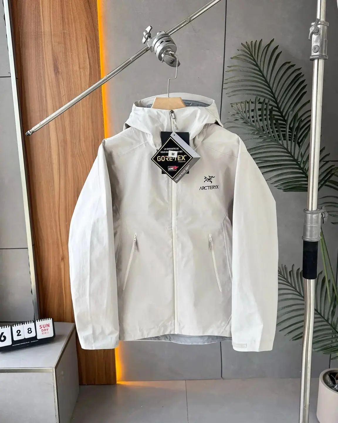 Sjo Mountaineering Windbreaker