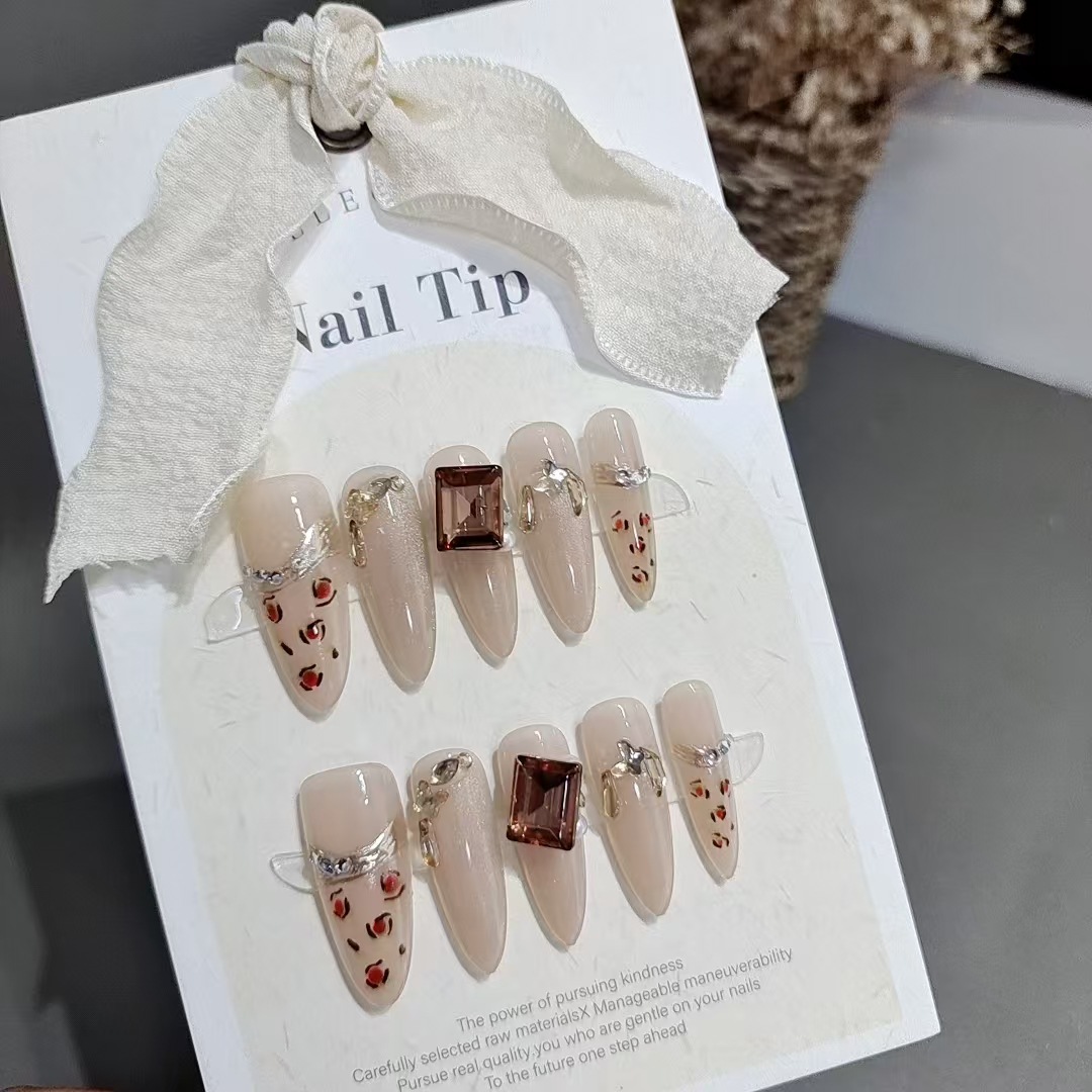 Wearing 10 pieces of armor S018 leopard print coffee drill long pointed temperament advanced sweet cool hot girl personality pure handmade fake nails