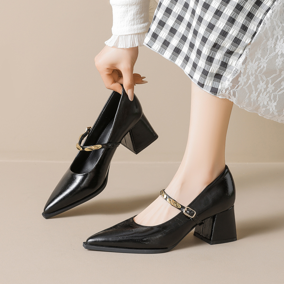 Weimei Girl 8188-3 French-Style Mary Jane Shoes, High Heels for Women, Chunky Heel, Single Strap Buckle, Black Versatile Single Shoes