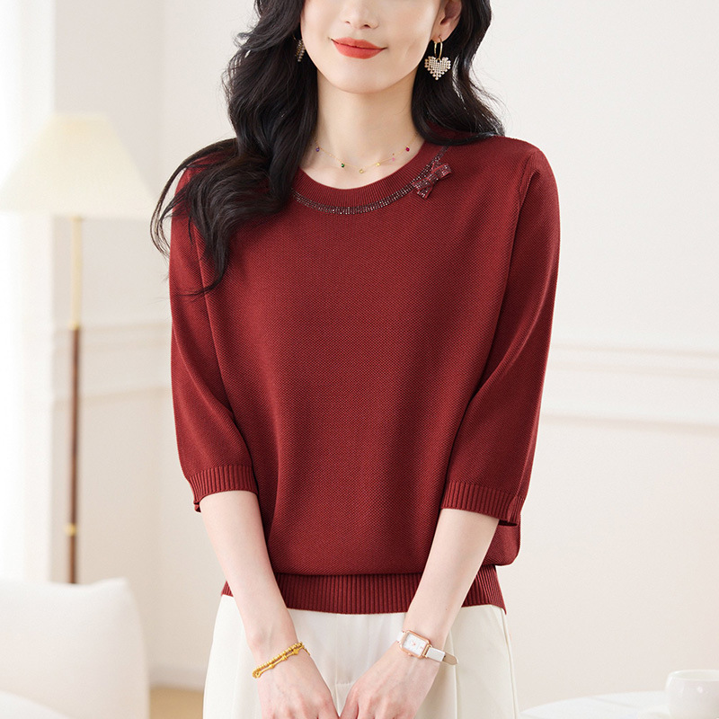 Spring 2025 New Middle-aged Mother's Mid-sleeve Shirt Thin Base Top Round Neck Seven-sleeve Knitted T-shirt for Women