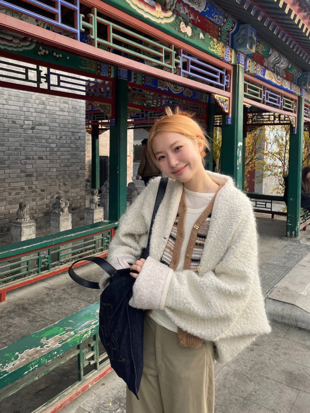 Nana's Same Style Original Fabric 27.4% Sheep Wool 10% Mohair Off-Shoulder Loose Wool Coat
