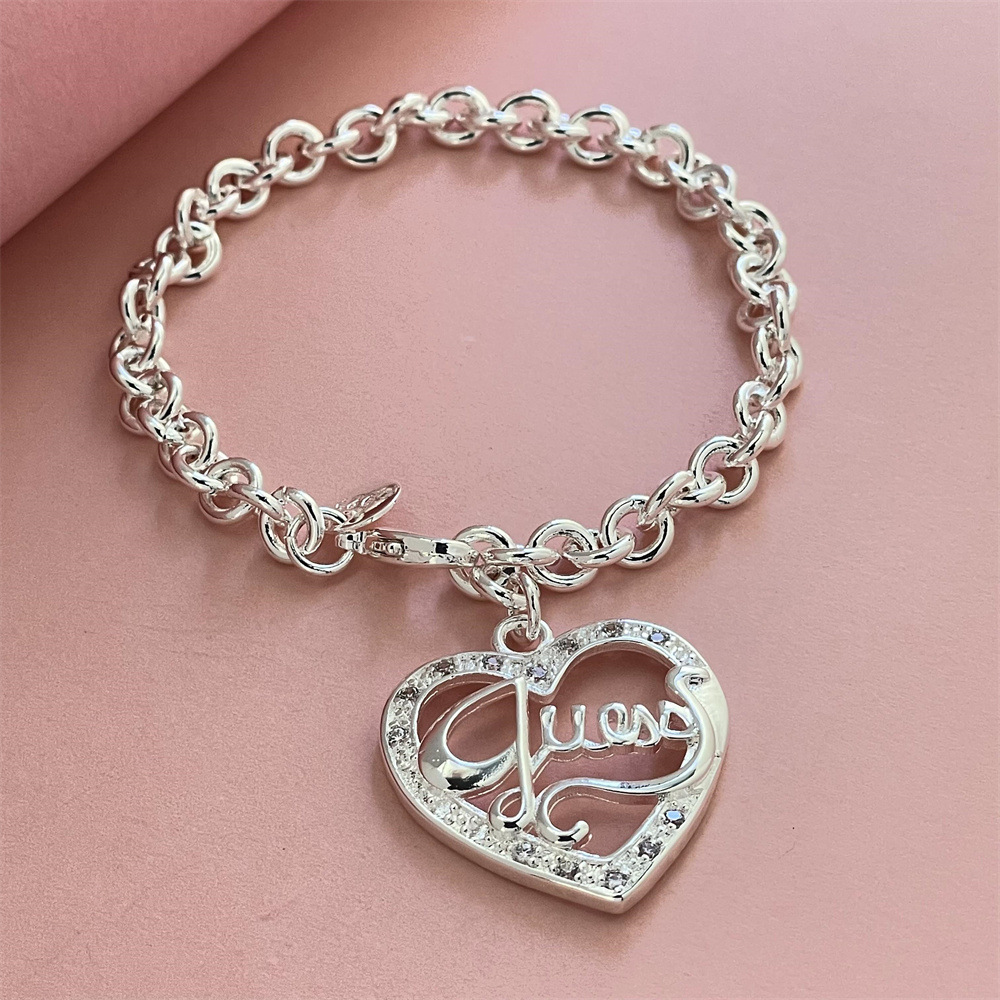Foreign trade jewelry silver-plated letter heart bracelet small red book trembles popular bracelet in stock wholesale suitable for men and women