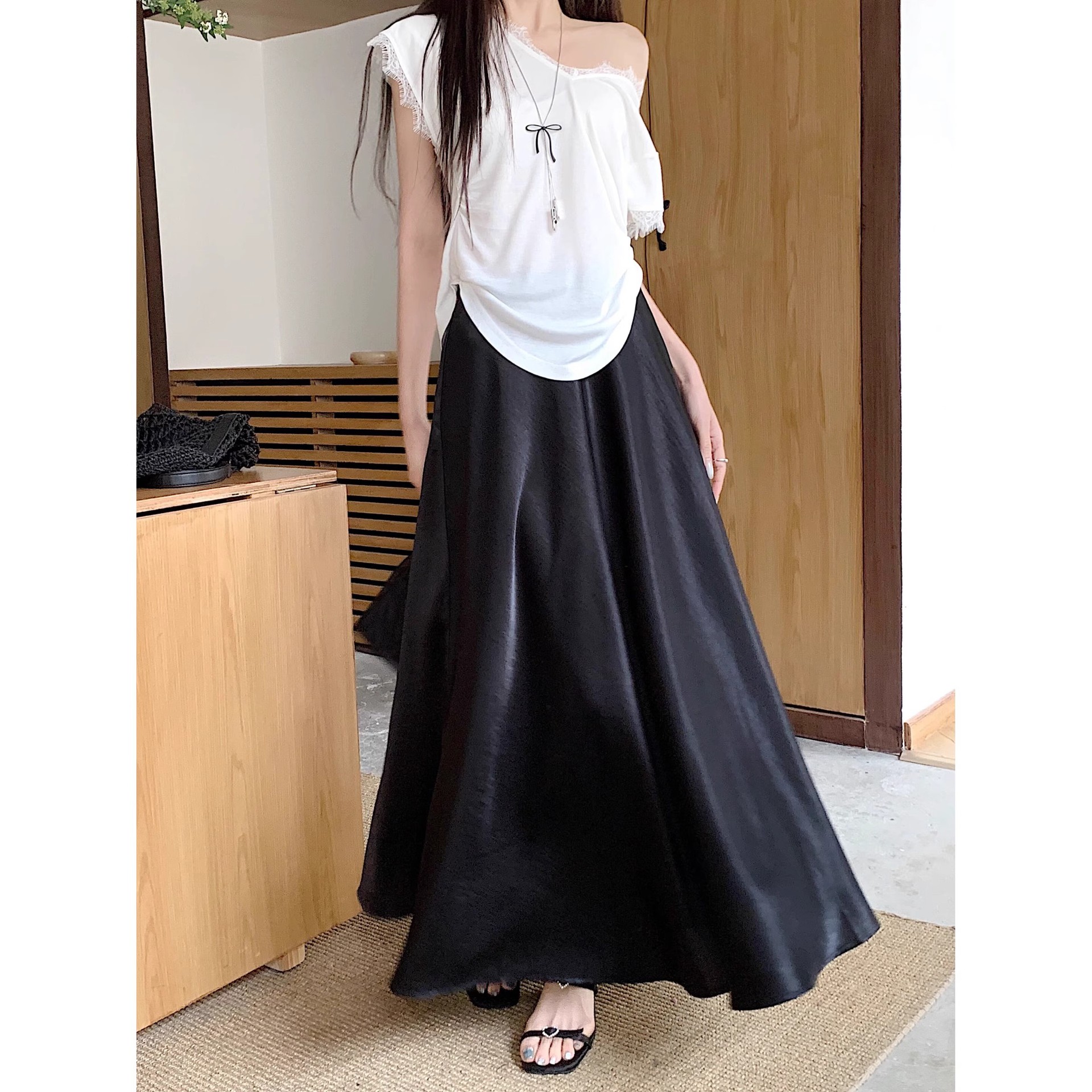 Acetate Satin Drapey Solid Color Skirt for Women, 2026 New Summer High-Waisted Hip-Covering Slimming Flared Skirt