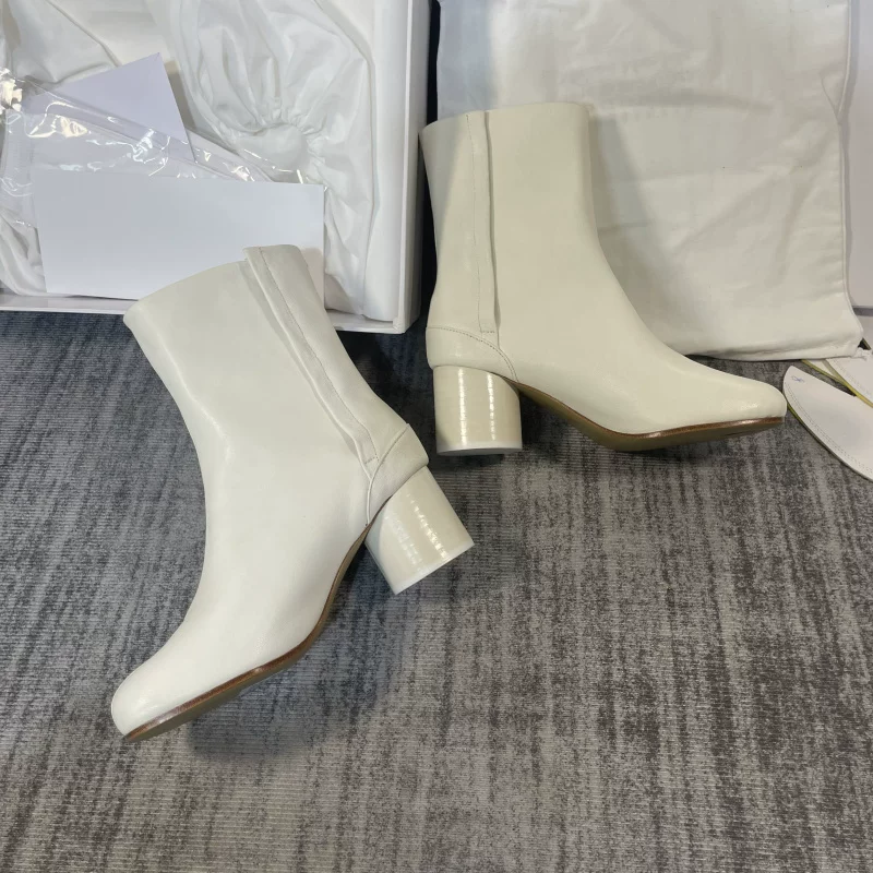 Milky White Goatskin 6cm High-Heeled Tabi Split-Toe Shoes Horseshoe Pig's Trotter Shoes Short Boots Women's Spring & Fall Sheep's Trotter Pig's Foot Shoes