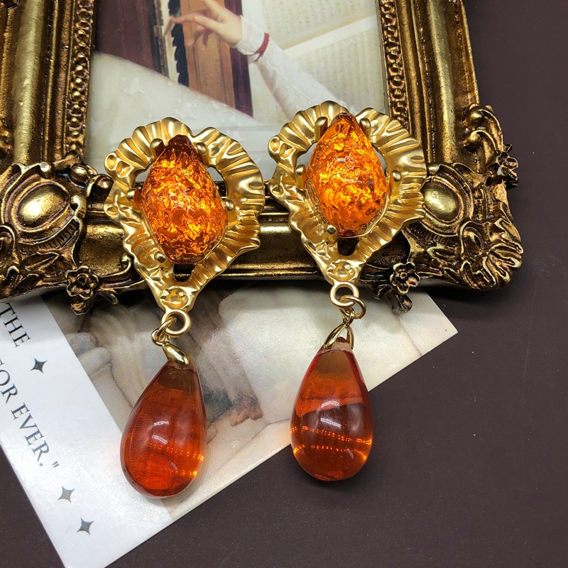 Vintage Fashion Retro-Style Earrings with Water Drop Glass Pendants, Lava Effect Orange Earrings with a Sense of Design and Elegant Temperament