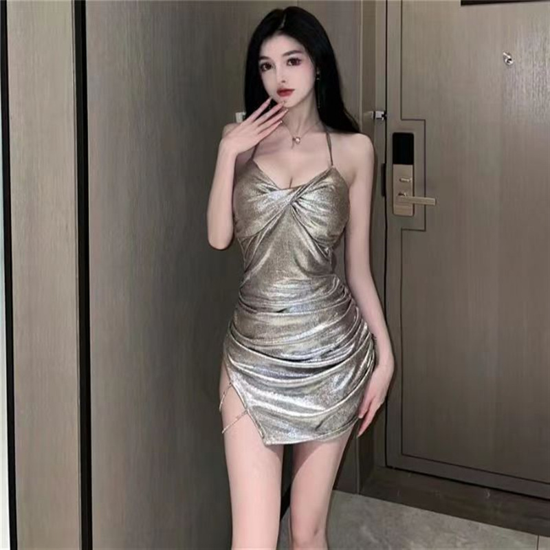 First Love Fun Underwear Feminine Snakeskin Halter Backless Temptation Pure Desire Nightclub Tight Chain Nightdress One Generation