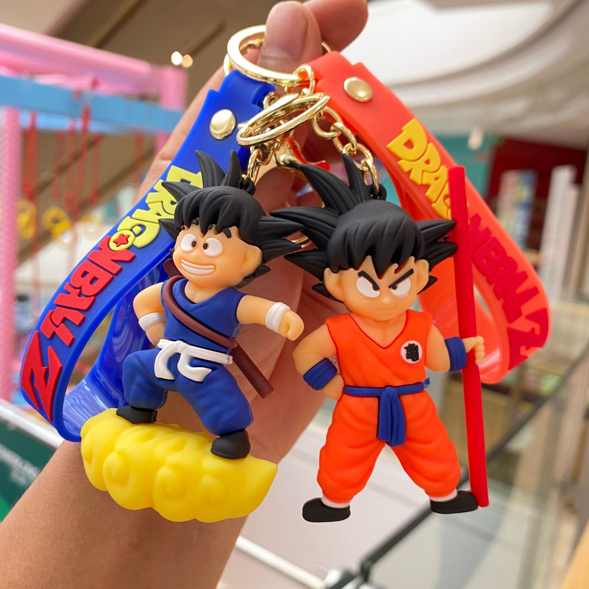 Cross-border Dragon ball keychain memories killing Sun Wukong doll car key chain bag pendant small gift wholesale