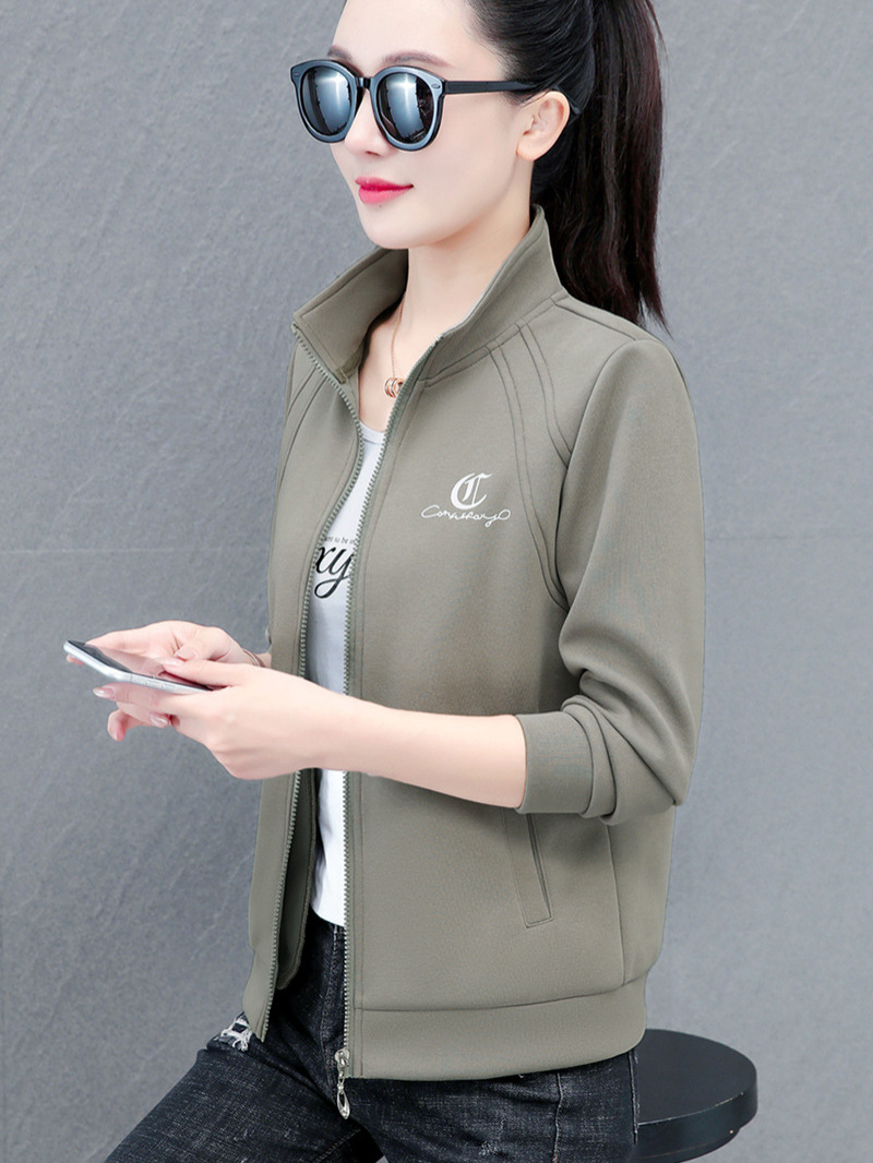 Knitted Short Jacket for Women 2026 Spring and Autumn New Style Middle-Aged Mom Fashion Casual Thin Stand-Collar Jacket Top